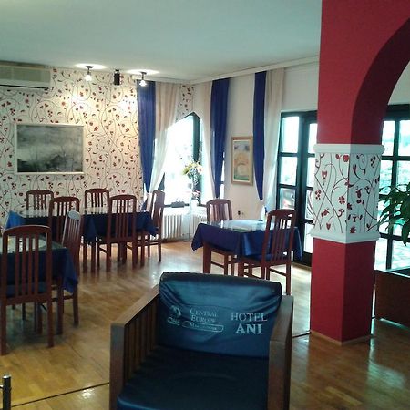 Vila Ani Hotel Скопие Екстериор снимка